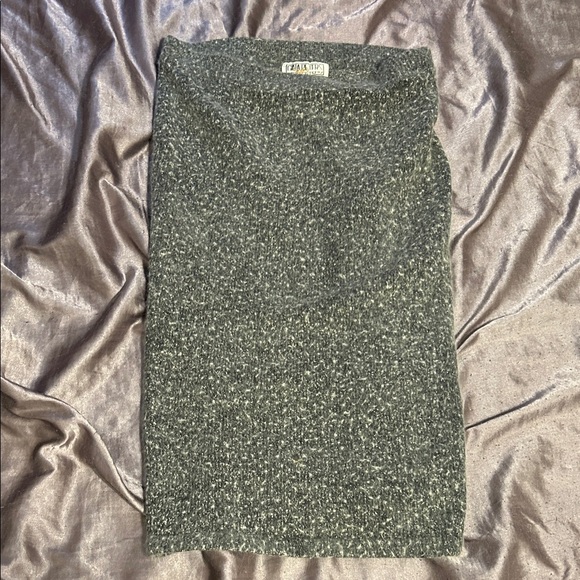 Gray Knit Pencil Skirt - Picture 1 of 4